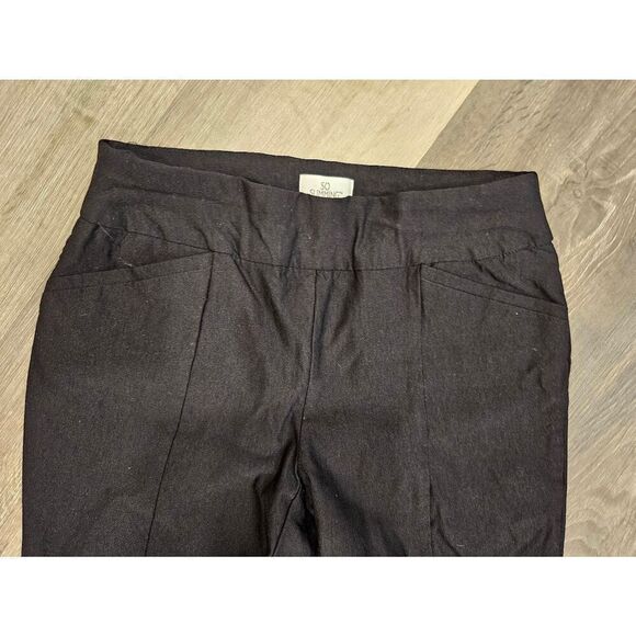SO SLIMMIMG Chico's women's Stretchy Pants size 0 Short - Picture 4 of 7